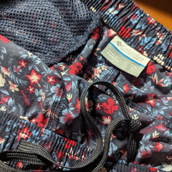 Columbia Womens Small 5L Sandy River II Printed Shorts Blue Floral Pull On Nylon - Picture 2 of 7
